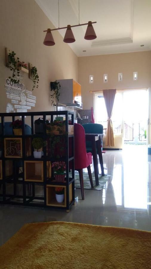 Homestay Wahyudi 1 Syariah Tlekung 外观 照片