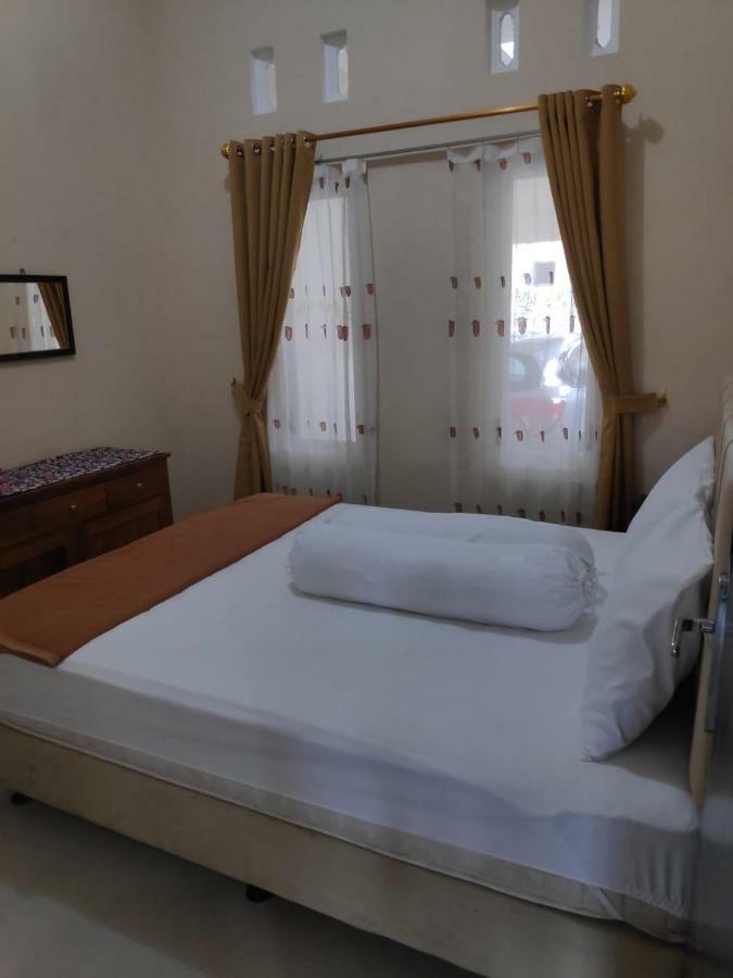 Homestay Wahyudi 1 Syariah Tlekung 外观 照片