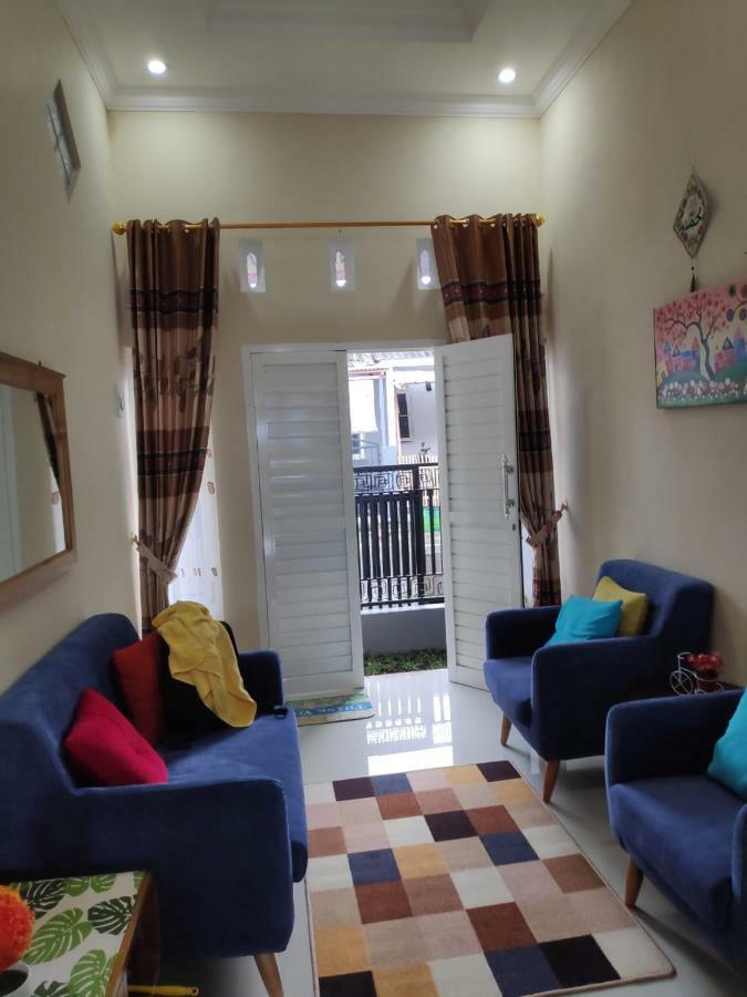 Homestay Wahyudi 1 Syariah Tlekung 外观 照片